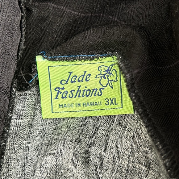 Woman’s Jade Fashions of Hawaii maxi - Picture 2 of 6